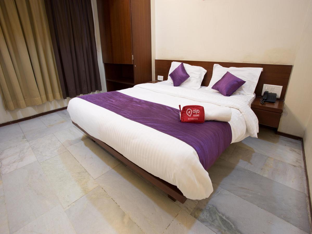 Oyo 13771 Executive Residency Hotel Pune Exterior foto