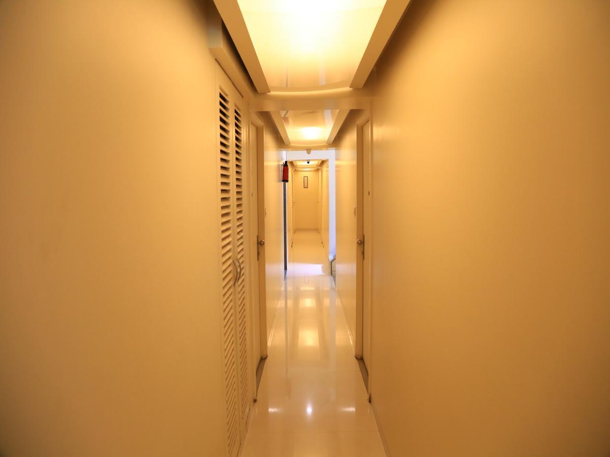 Oyo 13771 Executive Residency Hotel Pune Exterior foto
