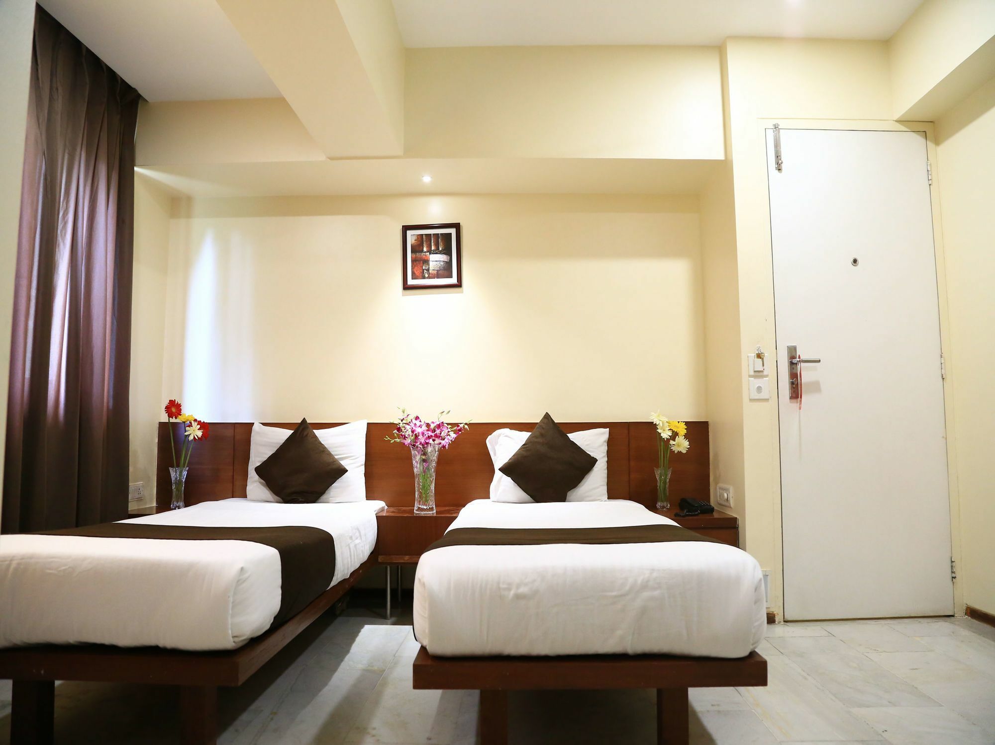 Oyo 13771 Executive Residency Hotel Pune Exterior foto