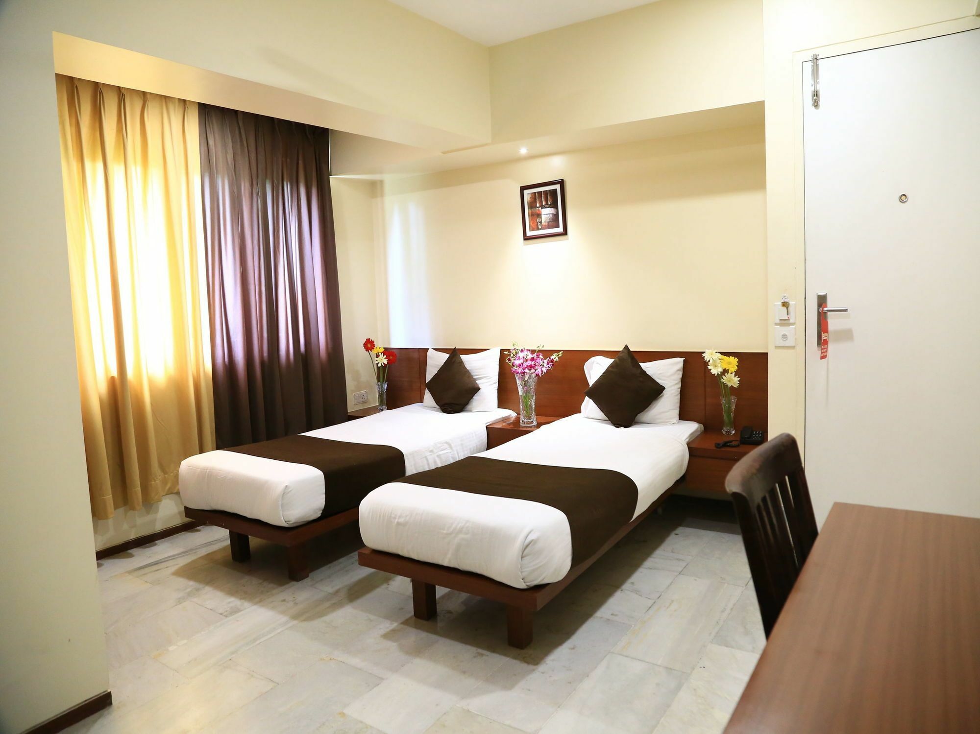 Oyo 13771 Executive Residency Hotel Pune Exterior foto