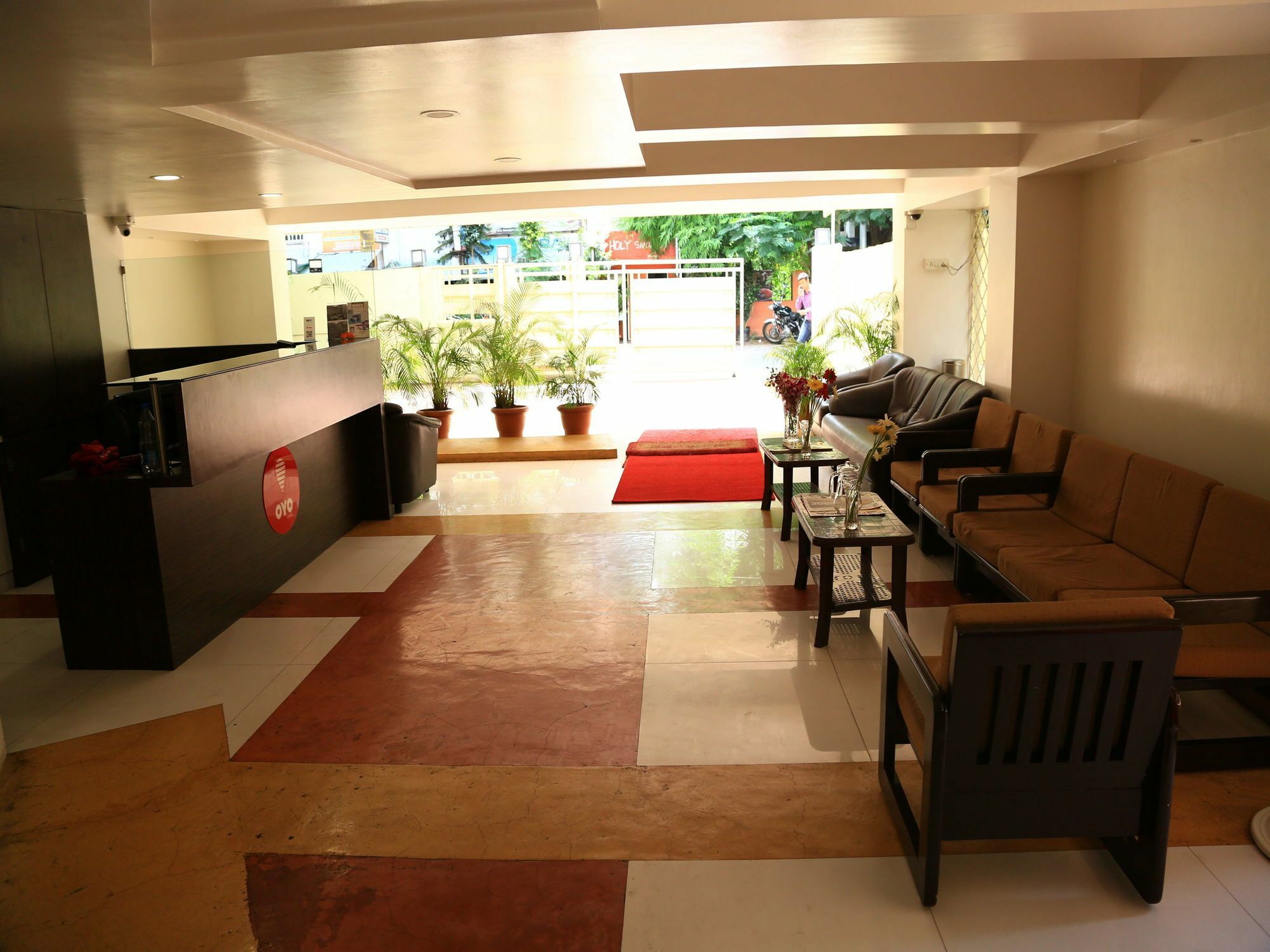 Oyo 13771 Executive Residency Hotel Pune Exterior foto
